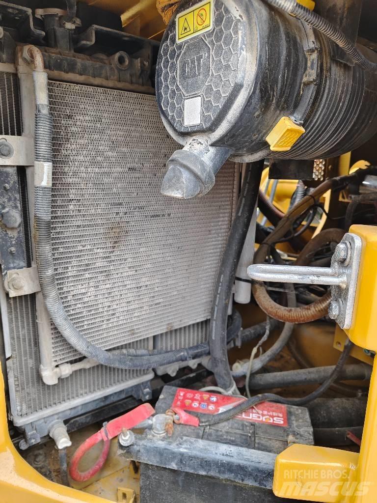 CAT 307.5 Εκσκαφείς με ερπύστριες