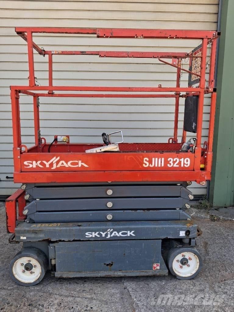 SkyJack SJ III 3219 Ανυψωτήρες ψαλιδωτής άρθρωσης