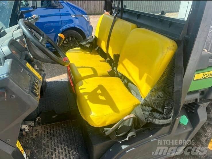 John Deere XUV865M ATV