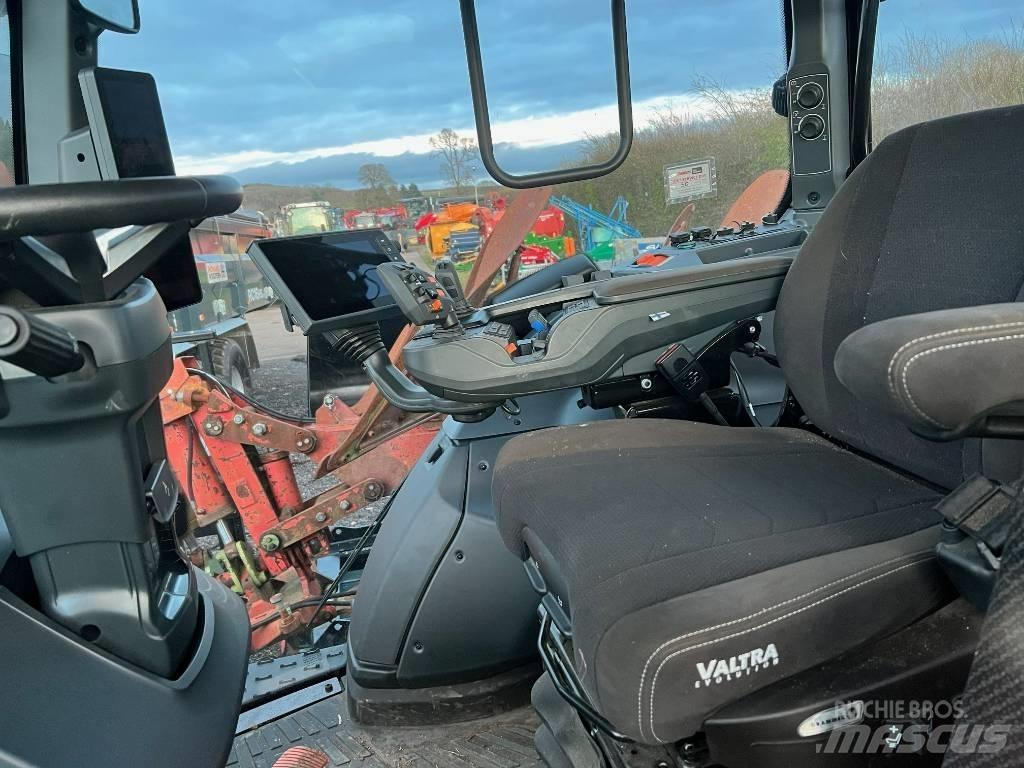 Valtra T 235 Direct Τρακτέρ