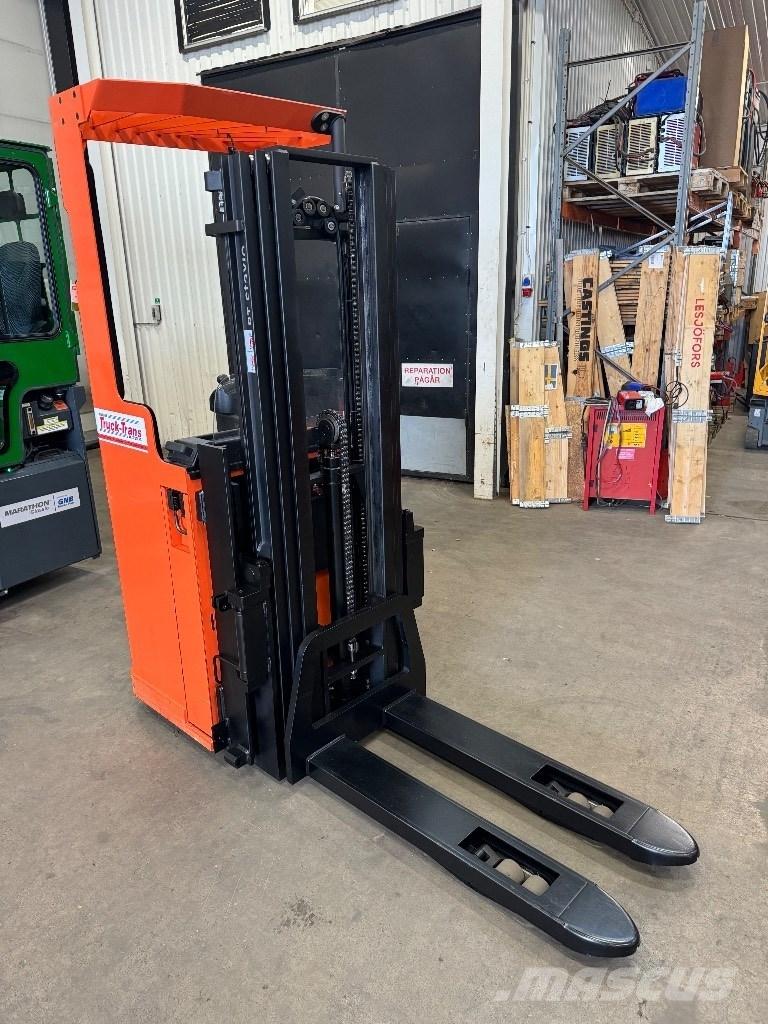 Toyota SSE135L Ηλεκτρικά παλετοφόρα με ιστό