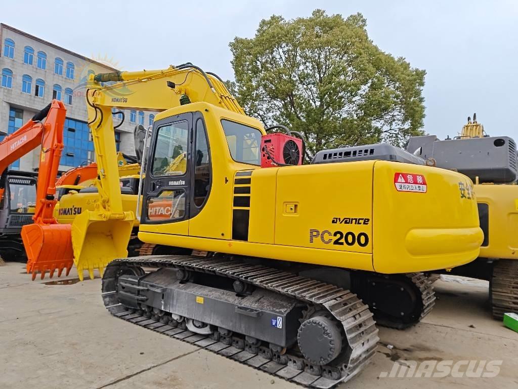 Komatsu PC 200-6 Εκσκαφείς με ερπύστριες