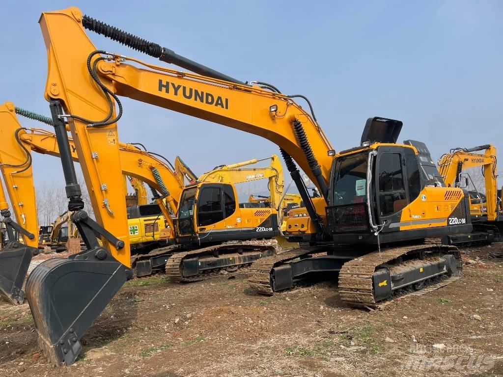 Hyundai 220 Εκσκαφείς με ερπύστριες