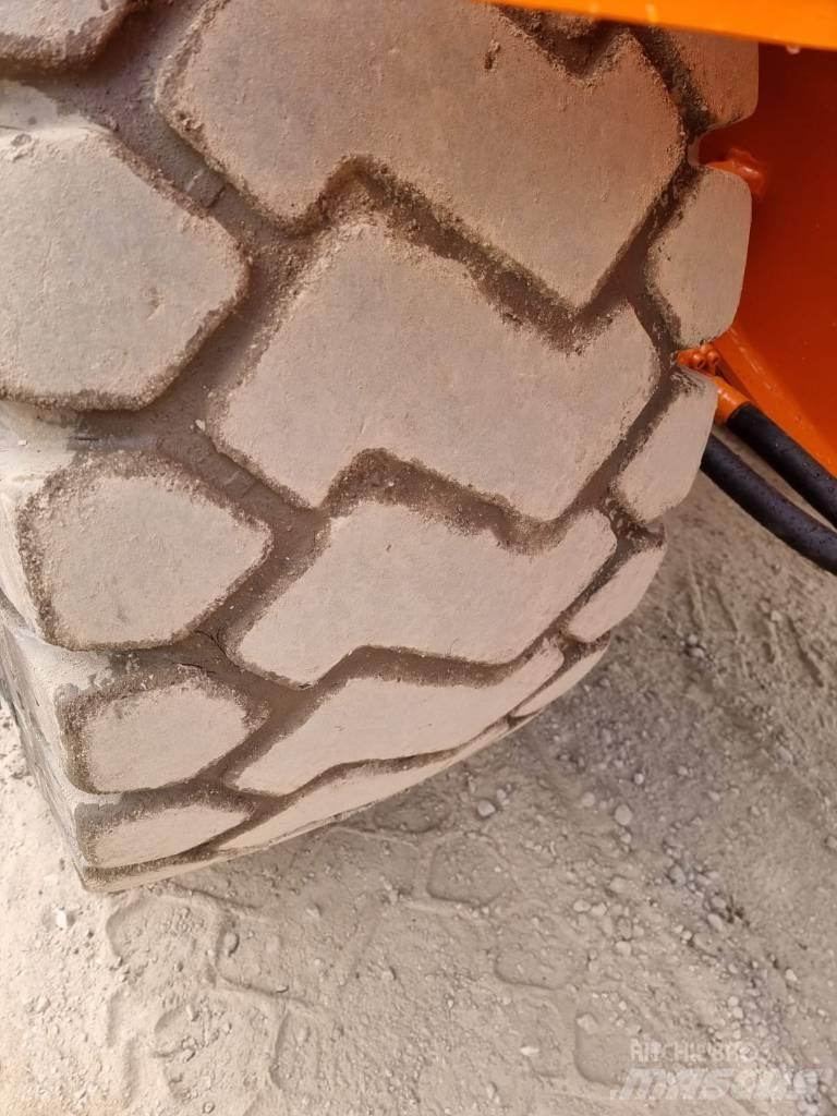 Doosan DL 300-3 Φορτωτές με λάστιχα (Τροχοφόροι)