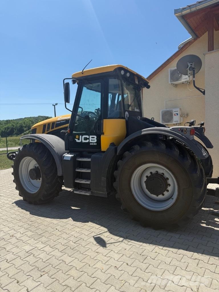 JCB JCB Fastrack3230 Τρακτέρ
