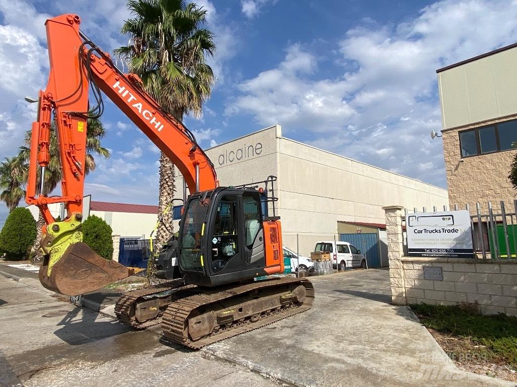 Hitachi ZX 135 US-6 Εκσκαφείς με ερπύστριες