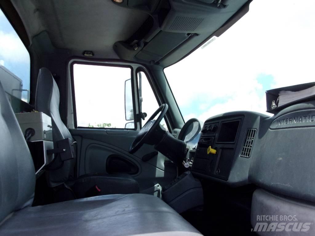International 7400 Αποφρακτικά οχήματα