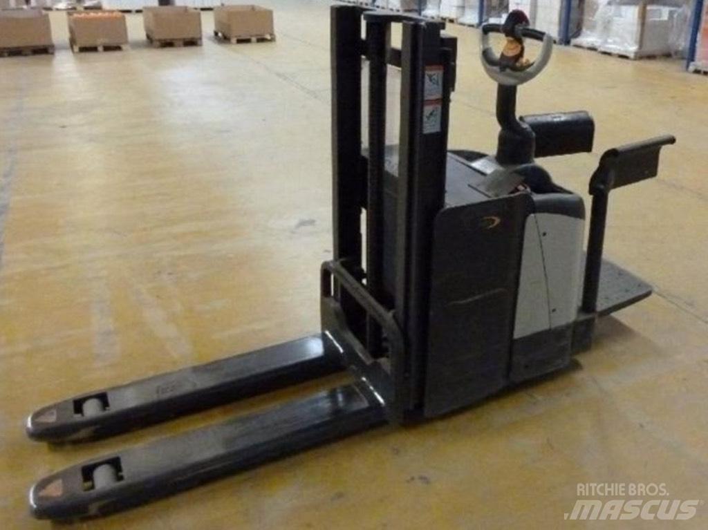 Crown LP 3020 Περονοφόρο ανυψωτικό συλλογής παραγγελιών μεσαίου ύψους