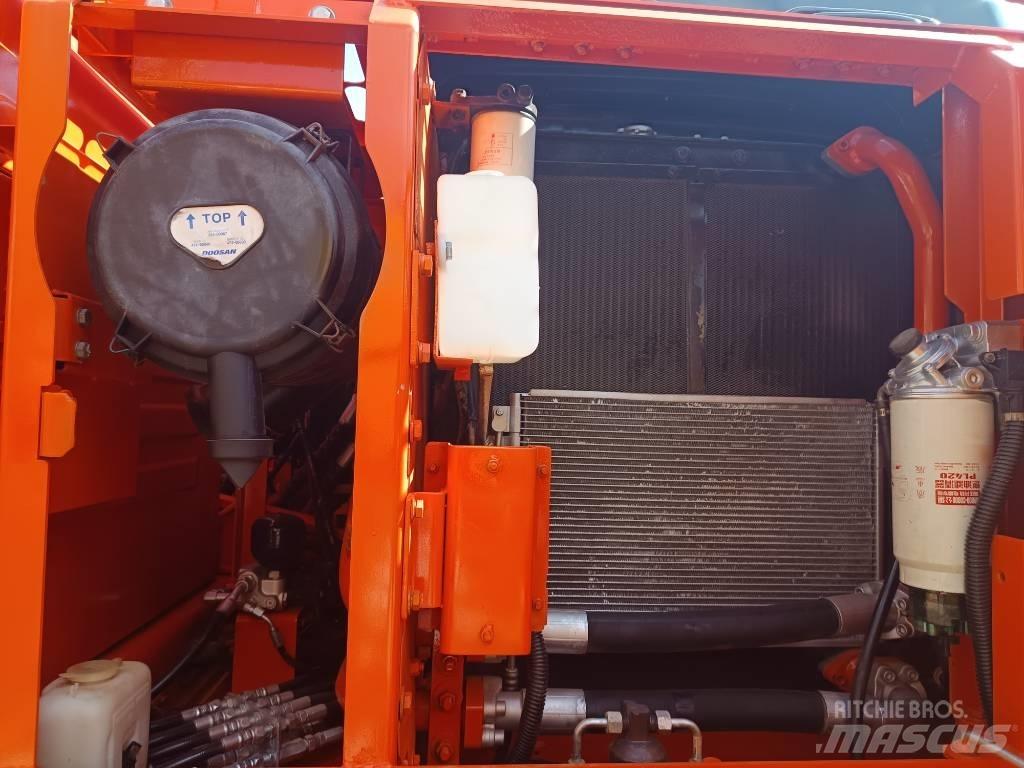 Doosan DX150 LC Εκσκαφείς με ερπύστριες