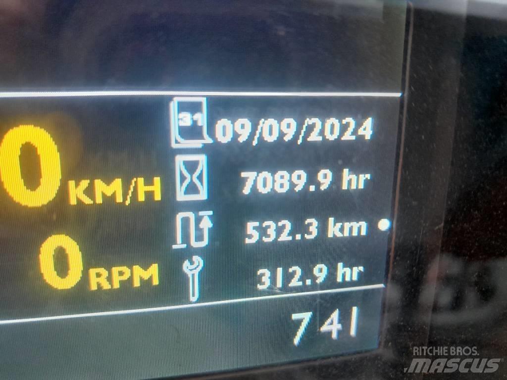 JCB TM 320 Συστήματα τηλεχειρισμού για τη γεωργία