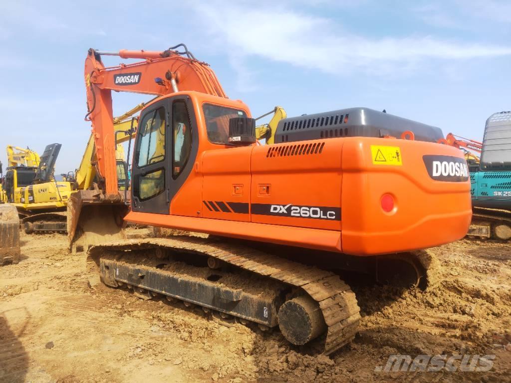 Doosan DX260LC Εκσκαφείς με ερπύστριες