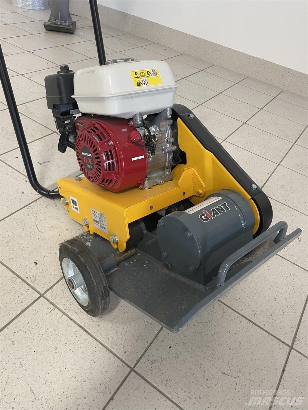 GiANT GP1545G Επίπεδοι κόπανοι