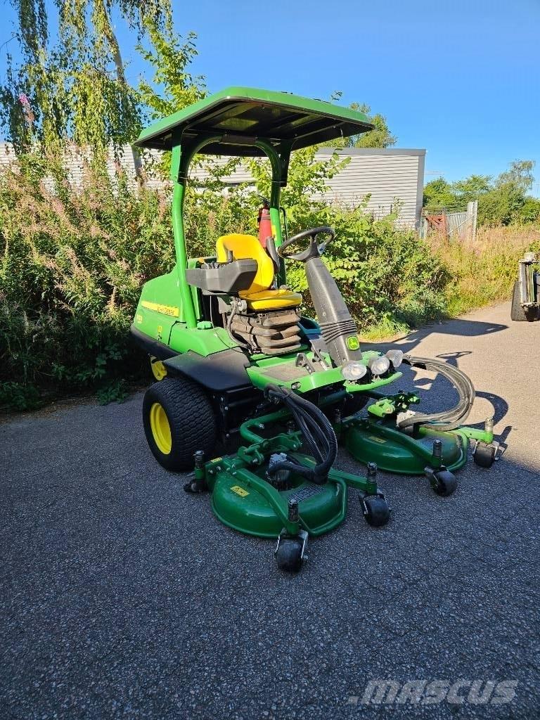John Deere 7400 A Χορτοκοπτικά θάμνων, ξακρίσματος και περιβάλλοντος