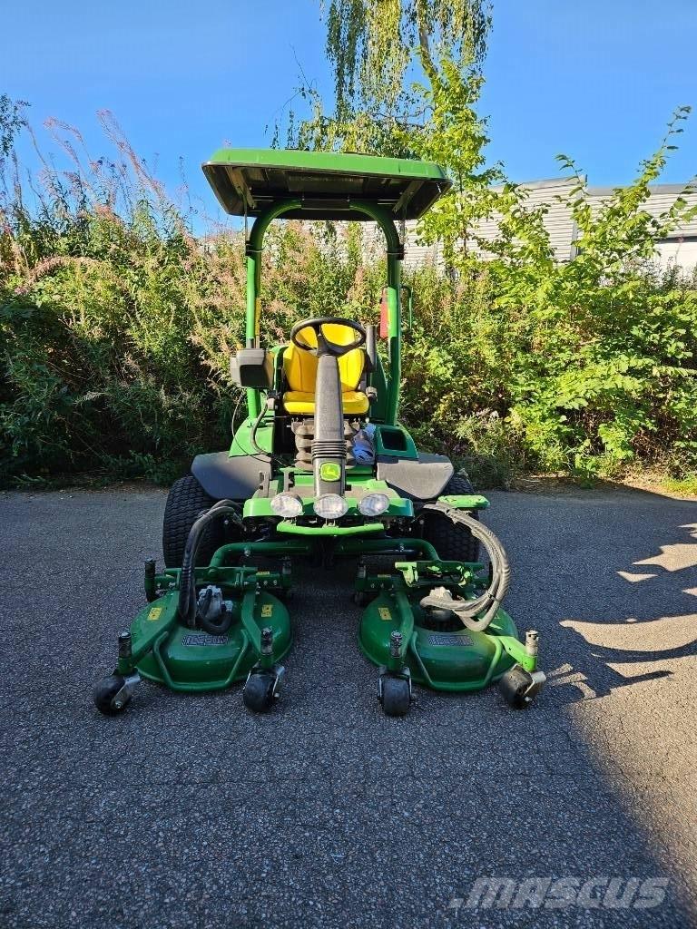 John Deere 7400 A Χορτοκοπτικά θάμνων, ξακρίσματος και περιβάλλοντος
