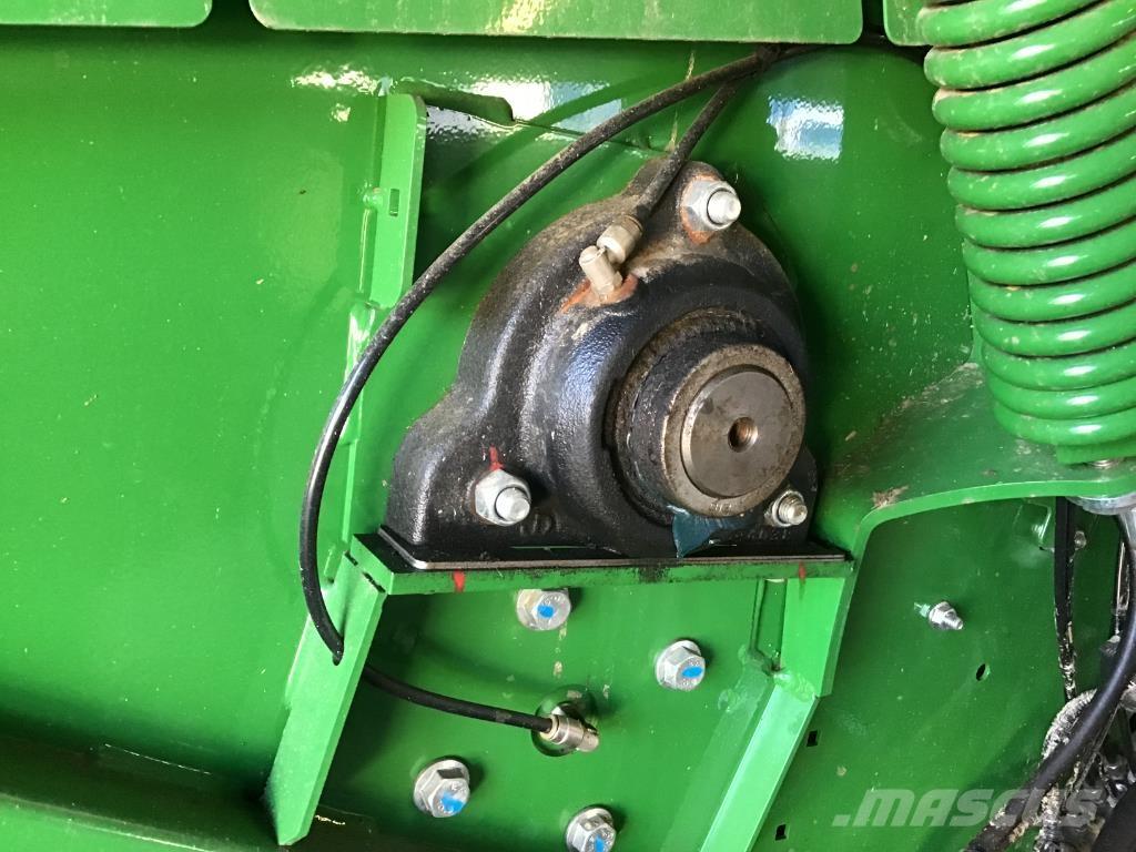 John Deere V461M Πρέσες κυλινδρικών δεμάτων