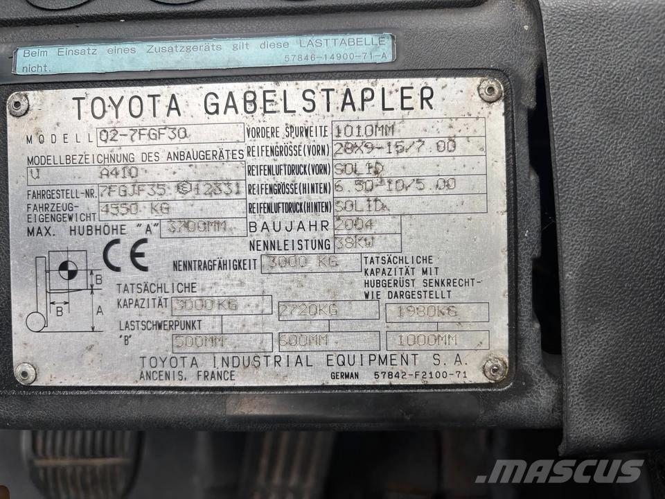 Toyota 7 FGF 30 Περονοφόρα ανυψωτικά κλαρκ με φυσικό αέριο LPG