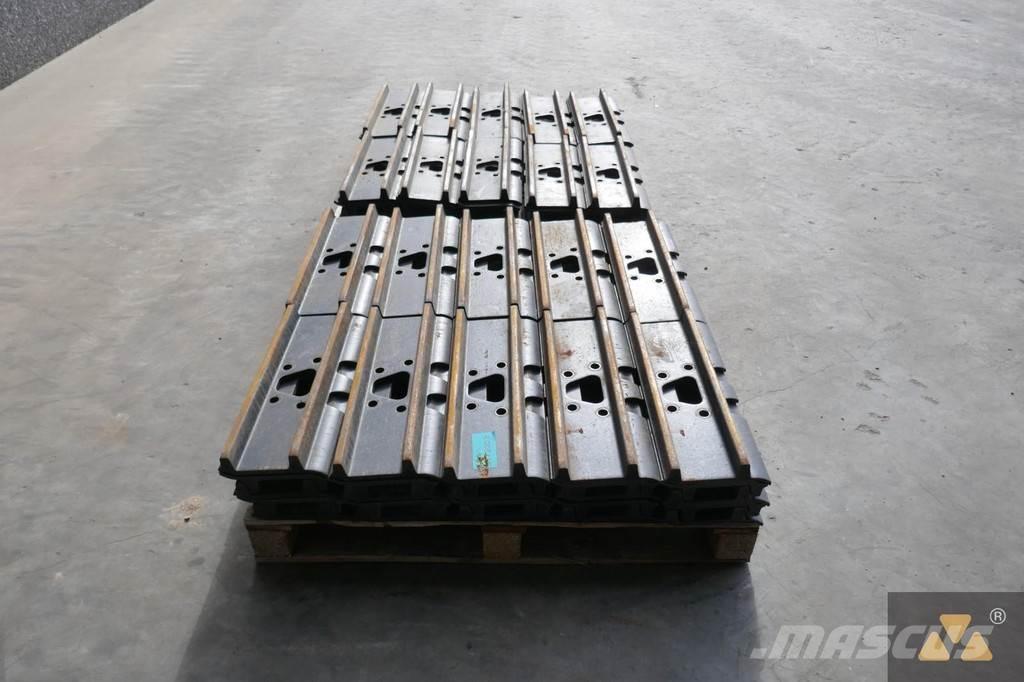 CAT 330 Trackshoes Ελαστικά και ζάντες