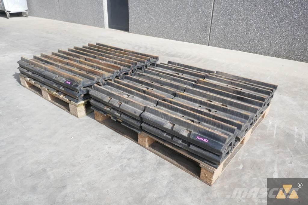 CAT 330 Trackshoes Ελαστικά και ζάντες