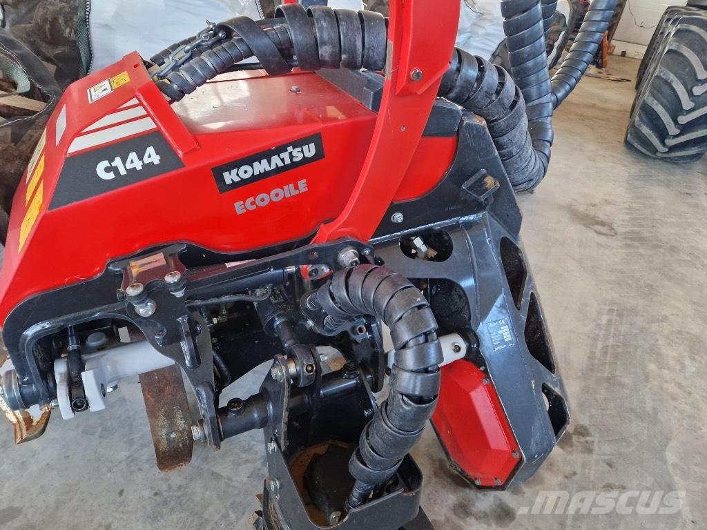 Komatsu 931 XC Θεριζοαλωνιστικές μηχανές