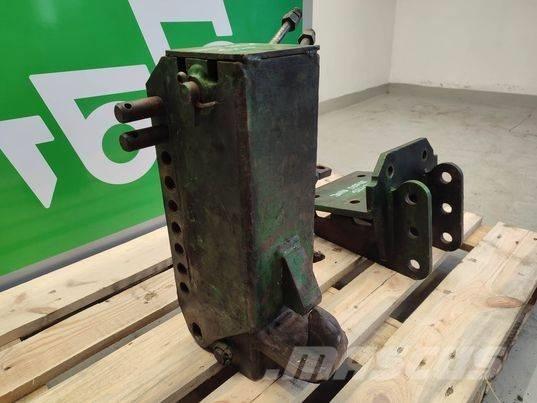 John Deere 3220 hook Καμπίνες και εσωτερικό