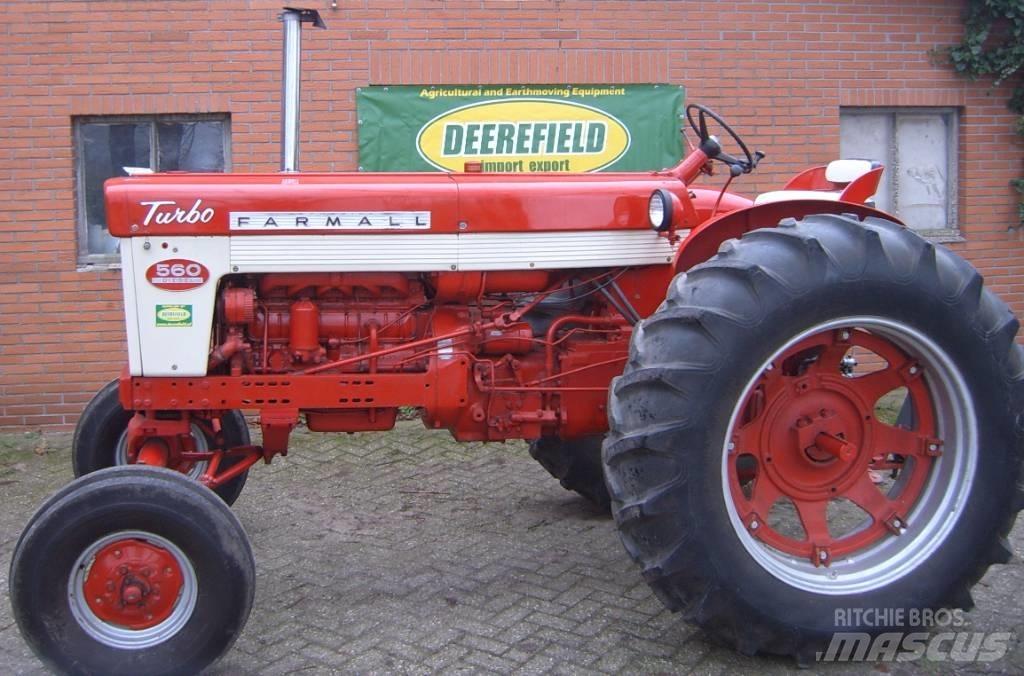 Farmall 560 Τρακτέρ