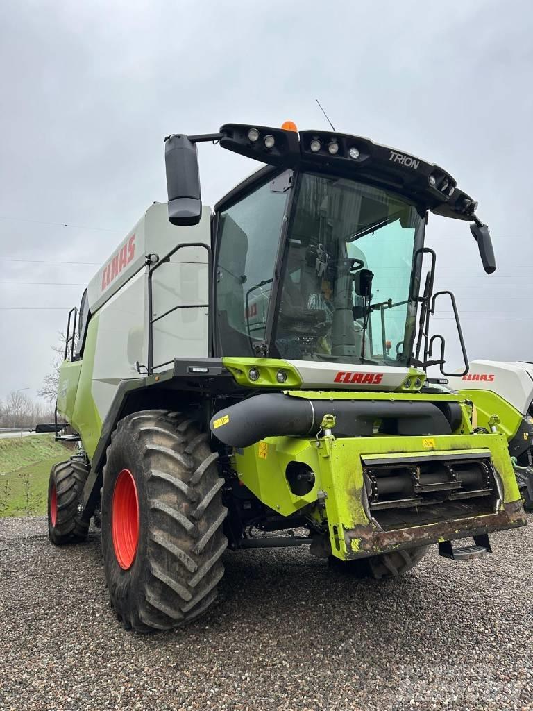 CLAAS Trion 530 Θεριζοαλωνιστικές μηχανές