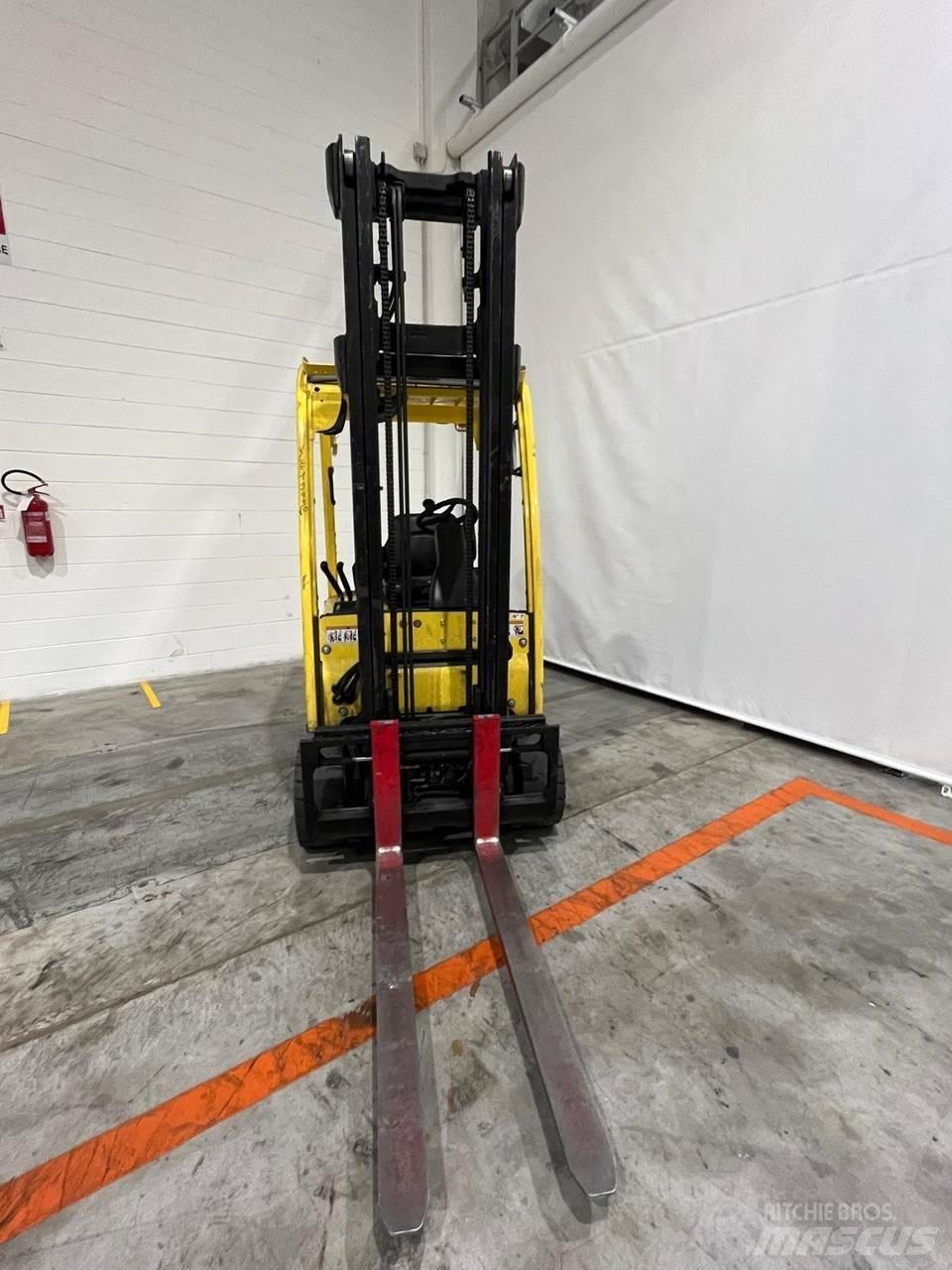 Hyster J2.0XN Ηλεκτρικά περονοφόρα ανυψωτικά κλαρκ