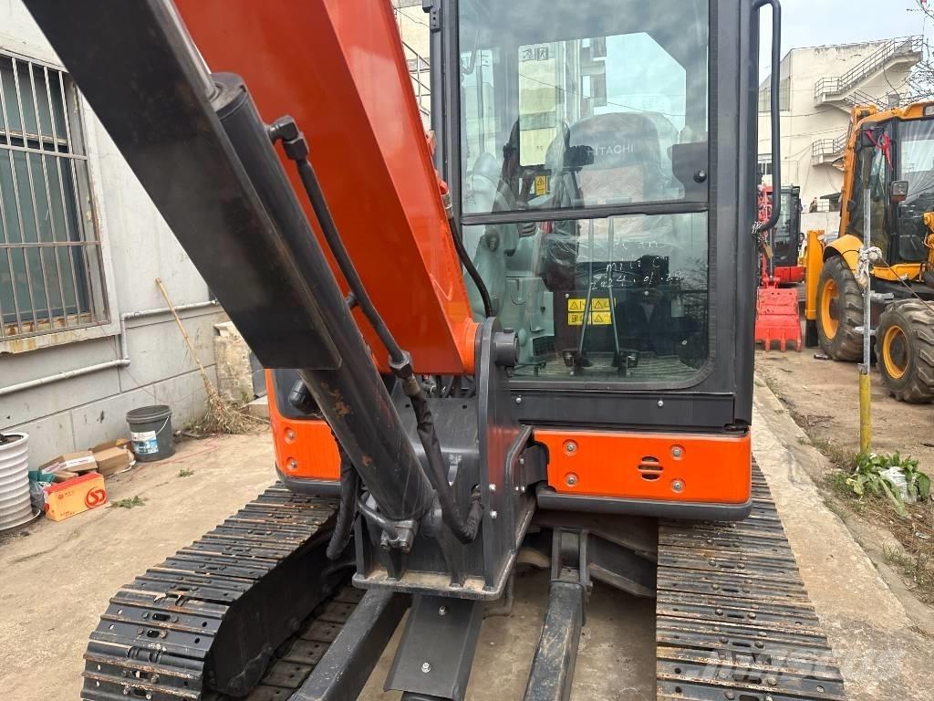 Hitachi ZX68USR-5A Εκσκαφάκι (διαβολάκι) < 7t