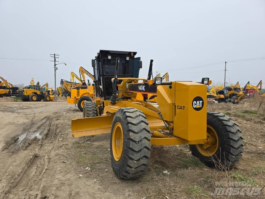 CAT 140 K Γκρέιντερς