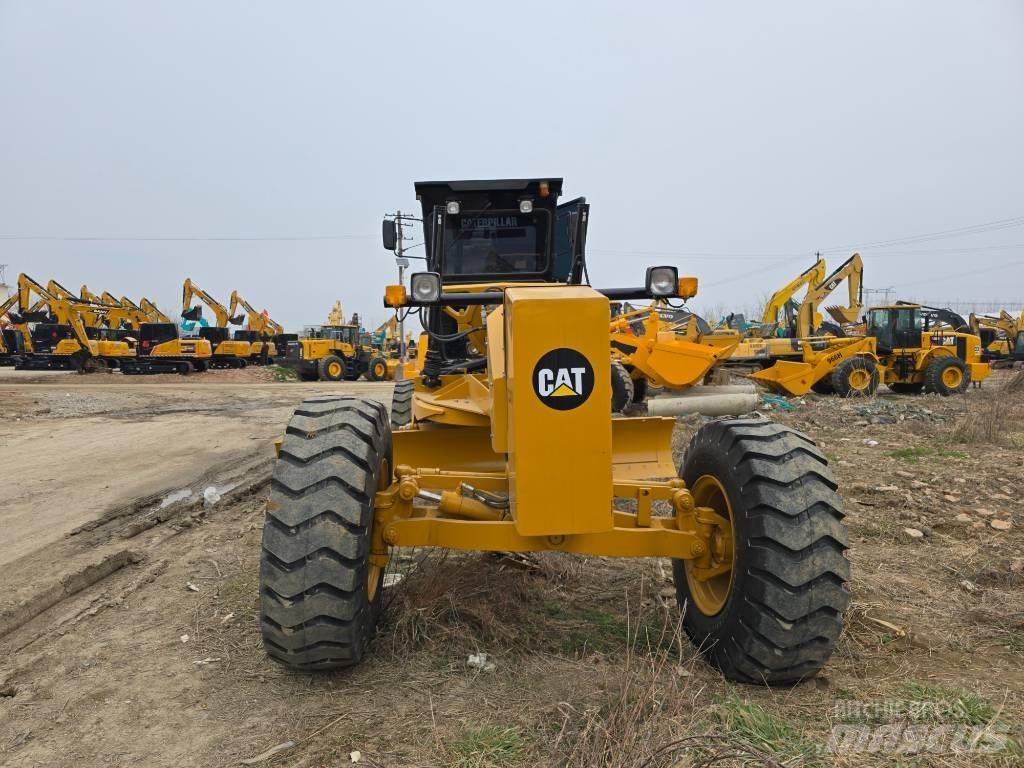 CAT 140 K Γκρέιντερς