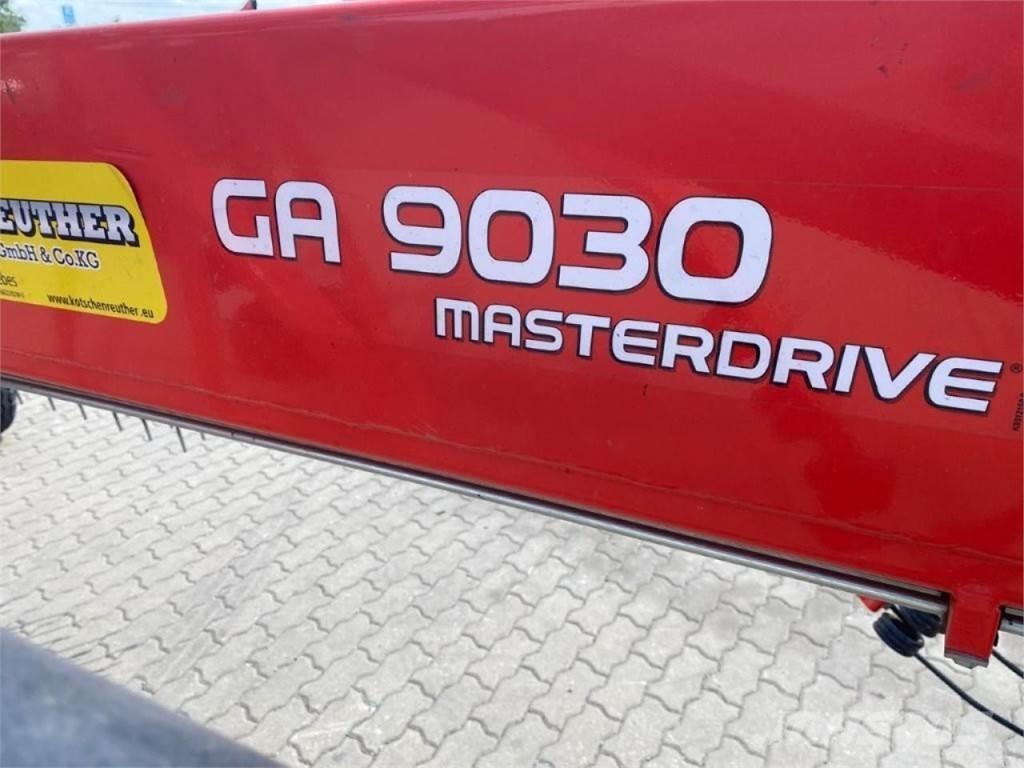 Kuhn GA 9030 Αναμοχλευτήρες