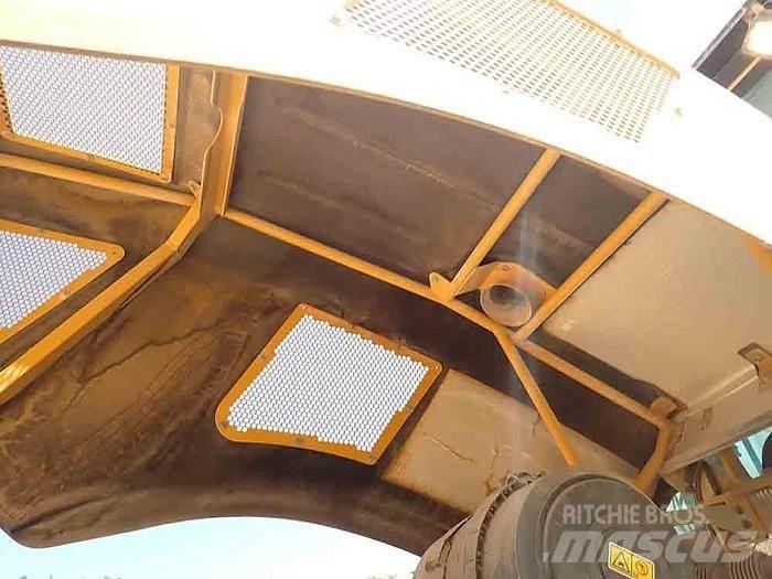 CAT CS64B Επίπεδοι κόπανοι