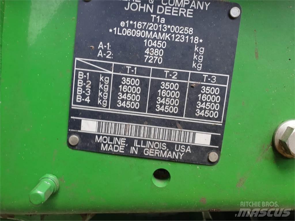 John Deere 6090M Τρακτέρ