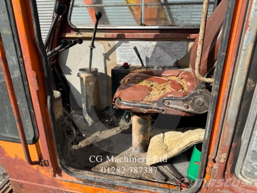 Hitachi UH031 Εκσκαφείς με ερπύστριες