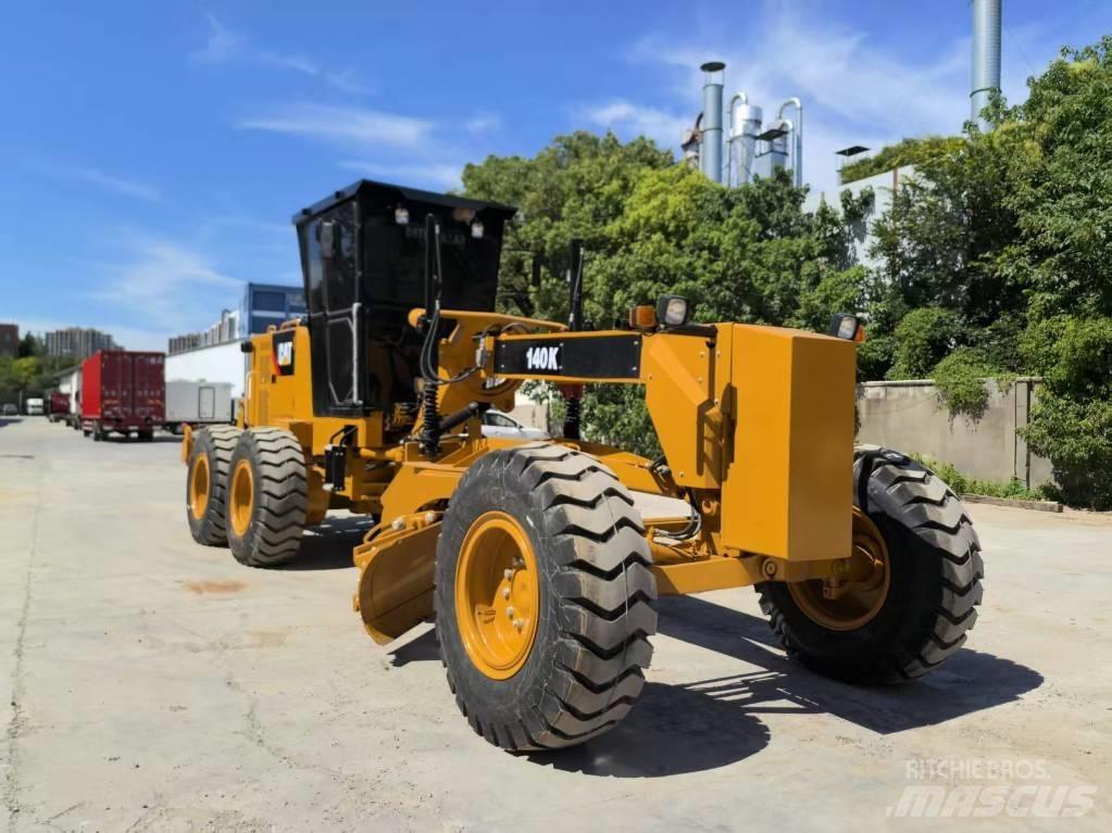 CAT 140 K Γκρέιντερς