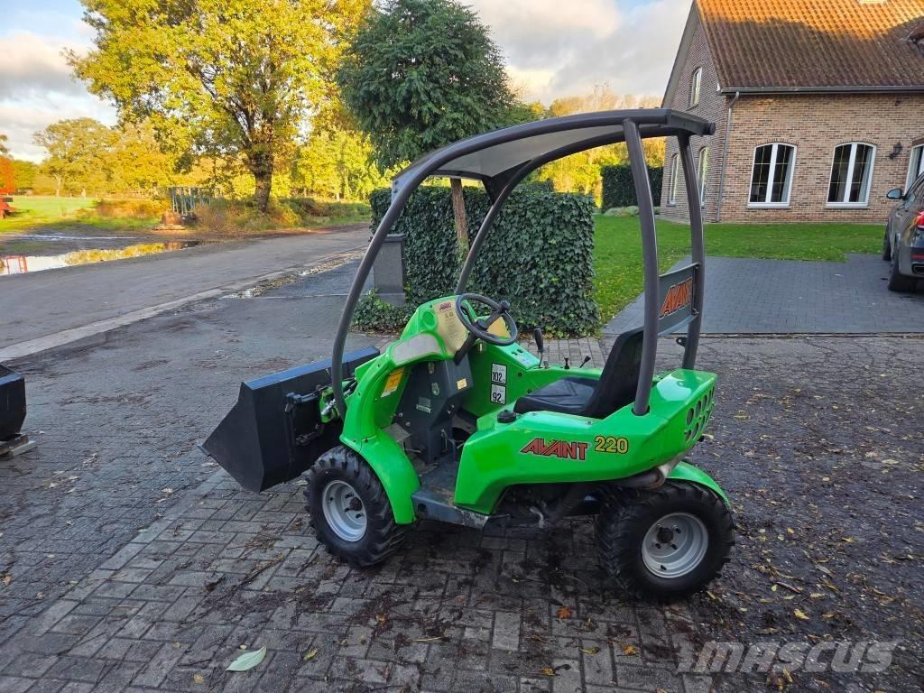 Avant 220 Φορτωτές πολλαπλών χρήσεων