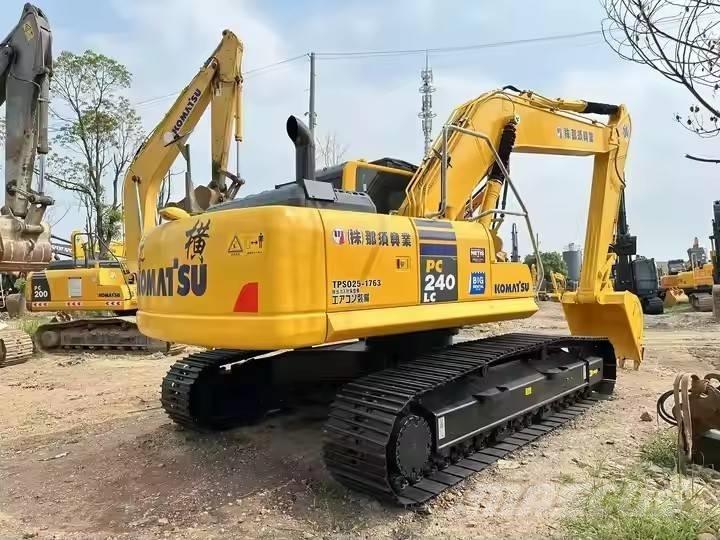 Komatsu PC 240 Εκσκαφείς με ερπύστριες
