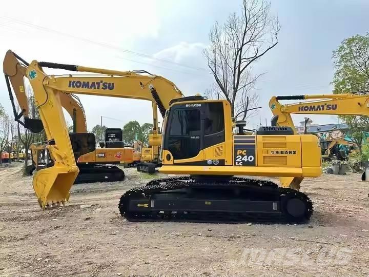 Komatsu PC 240 Εκσκαφείς με ερπύστριες