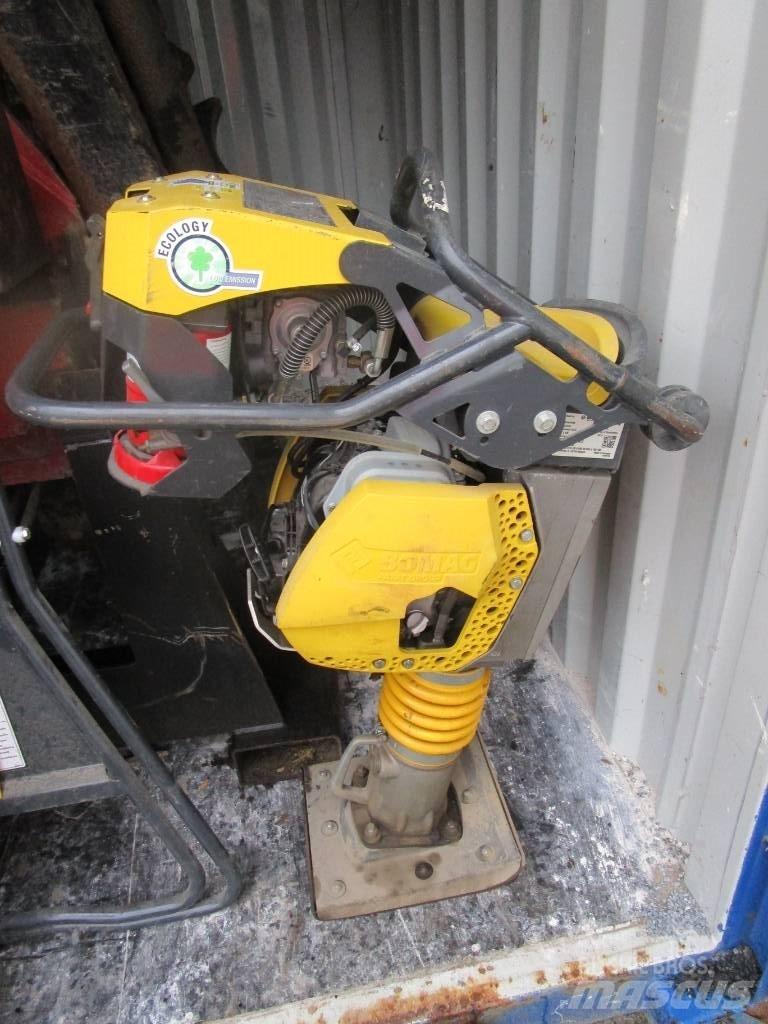 Bomag BT 60 G  65 Επίπεδοι κόπανοι