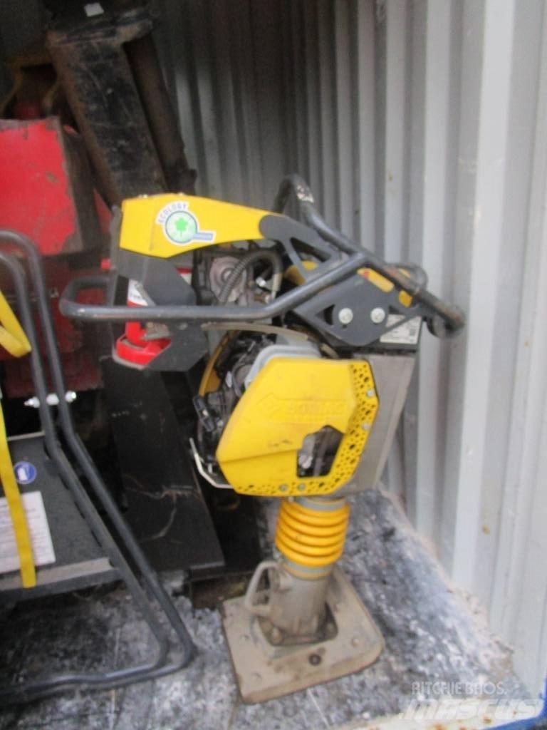 Bomag BT 60 G  65 Επίπεδοι κόπανοι