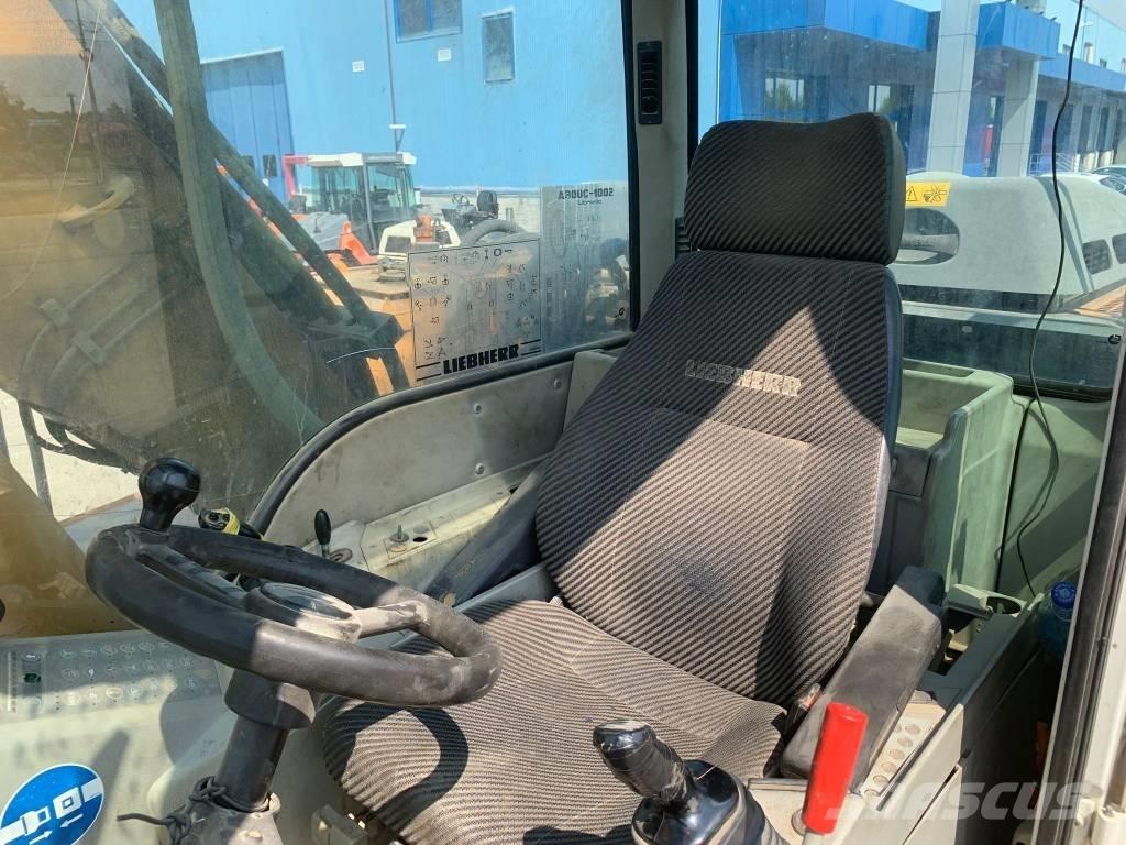 Liebherr A 900 C Εκσκαφείς με τροχούς - λάστιχα