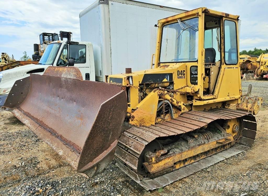 CAT D 4 C Μπουλντόζες με ερπύστριες