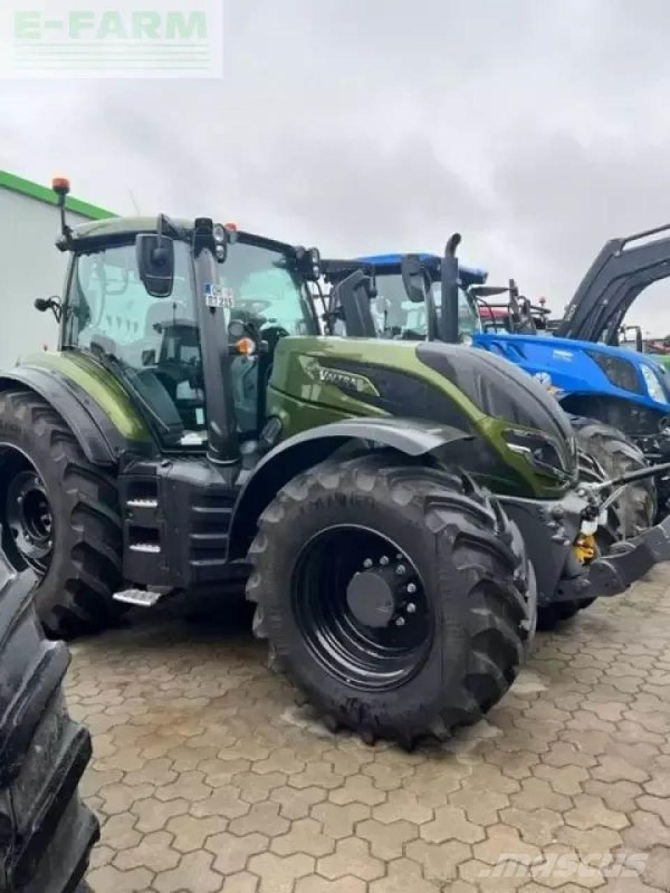 Valtra t215a Τρακτέρ