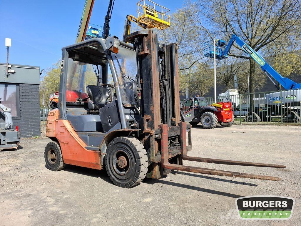 Toyota 02-8FGF20 Περονοφόρα ανυψωτικά κλαρκ με φυσικό αέριο LPG