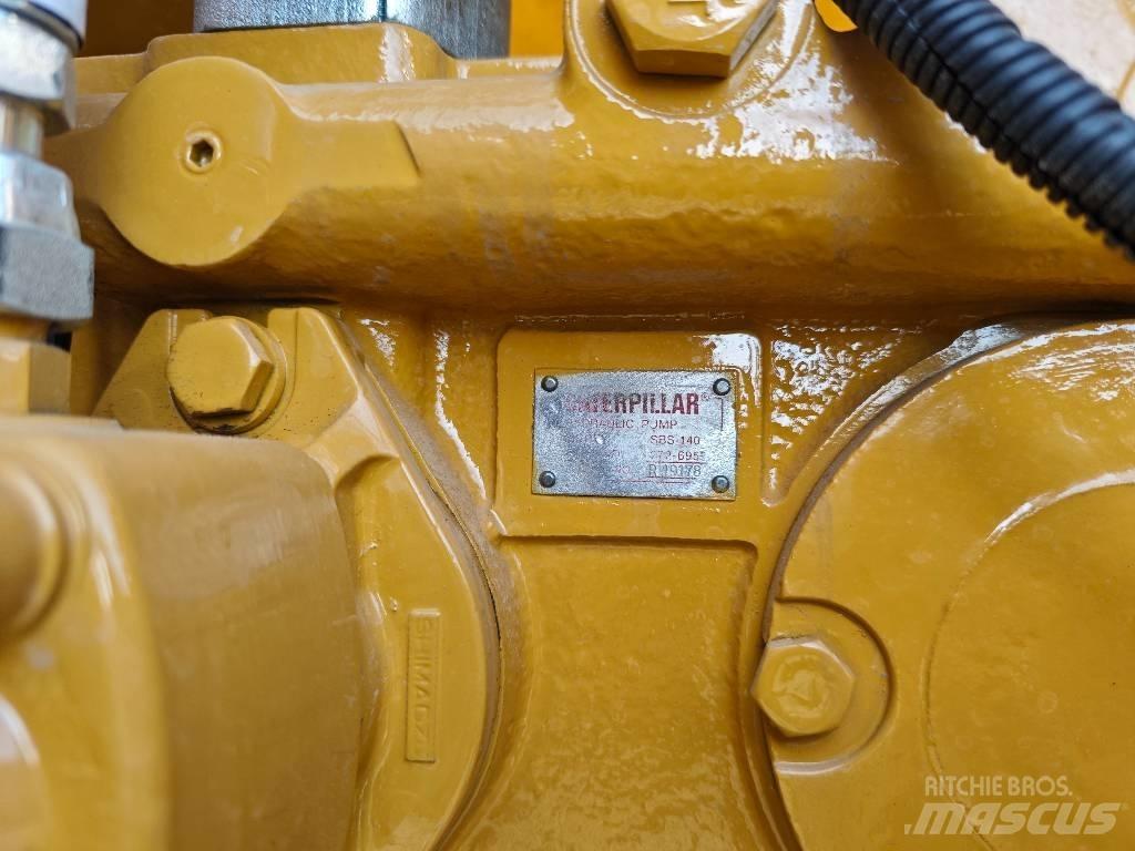 CAT 329 D Εκσκαφείς με ερπύστριες