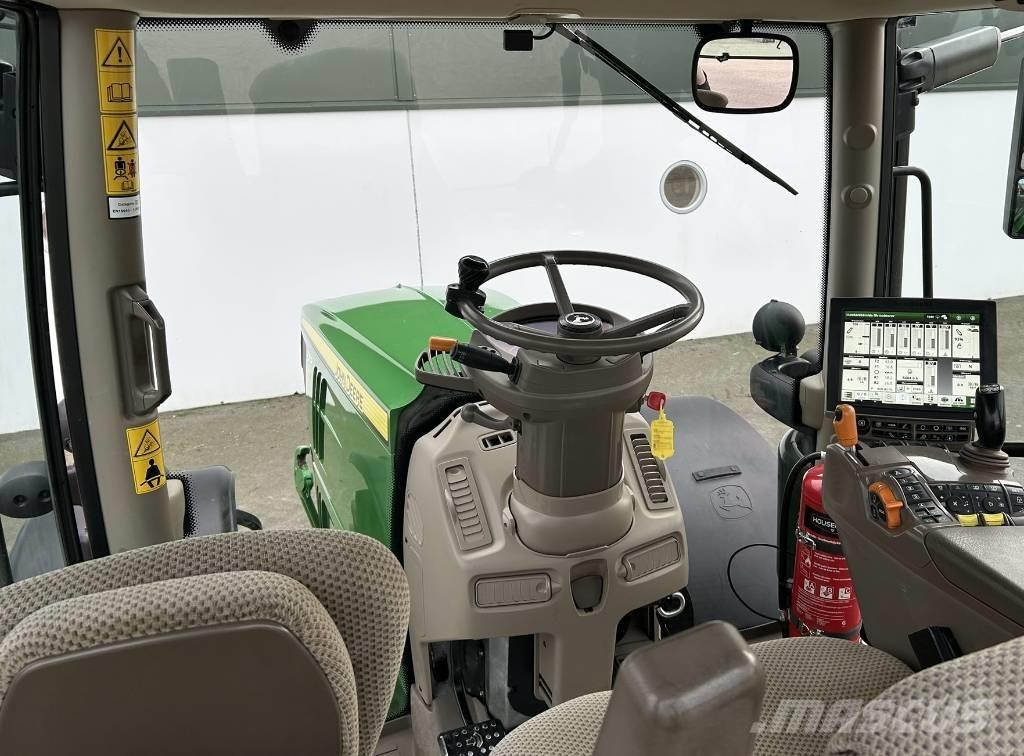 John Deere 6215 R Τρακτέρ