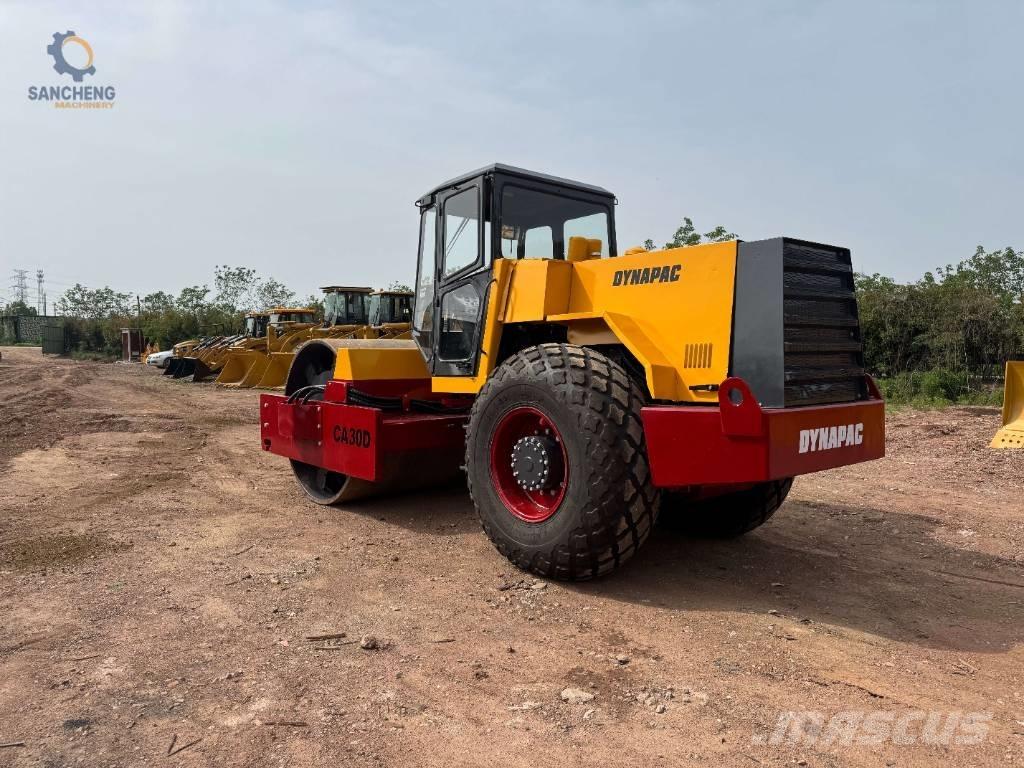 Dynapac CA 30 D Οδοστρωτήρες μονού κυλίνδρου