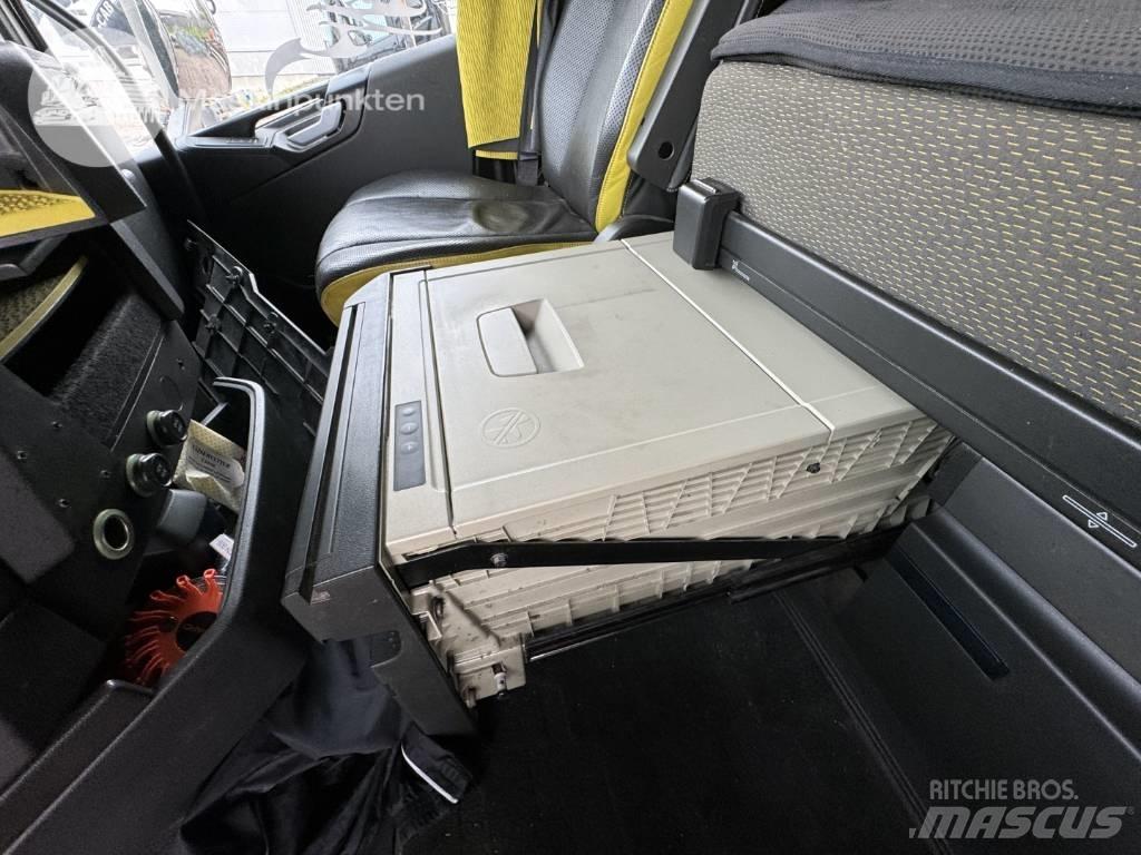 Volvo FH 650 Φορτηγά θρυμματισένου ξύλου
