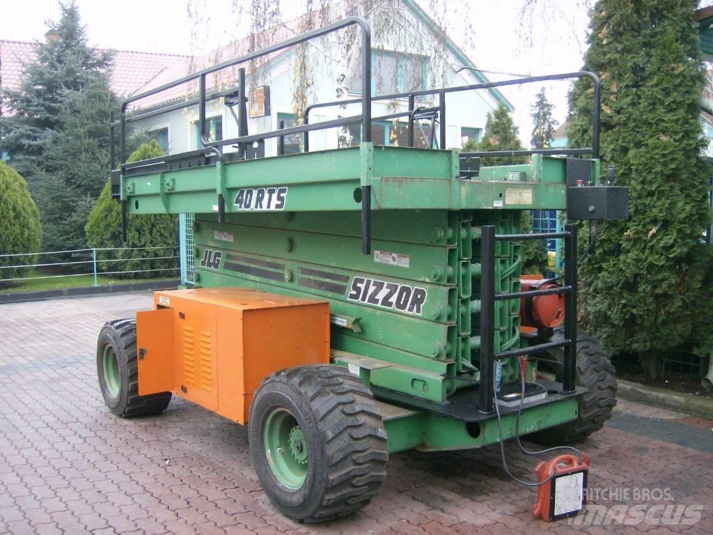 JLG 40RTS    V-1562 Ανυψωτήρες με κατακόρυφους πυλώνες