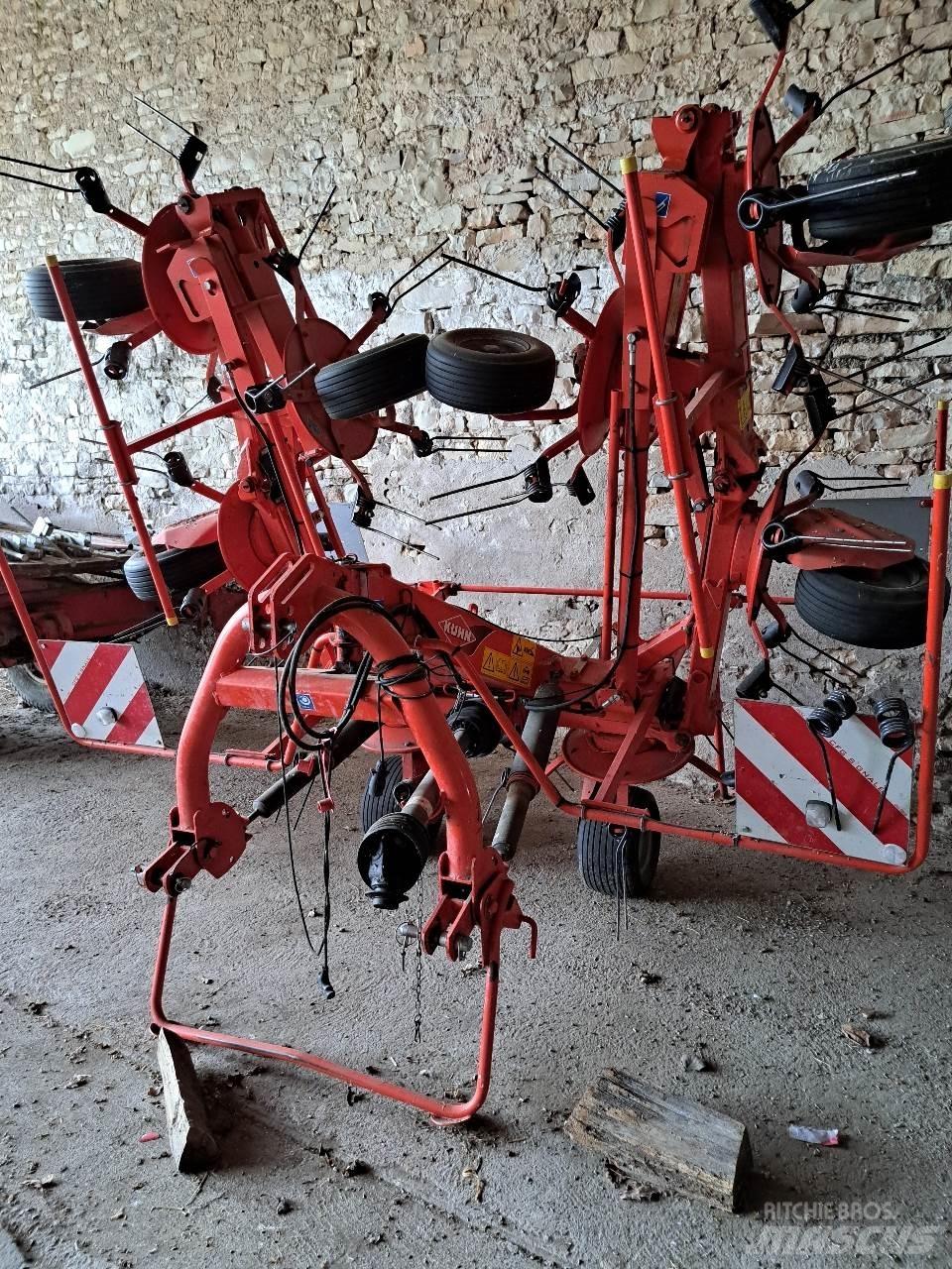 Kuhn GF7902 Τσουγκράνες και χορτοξηραντικές μηχανές